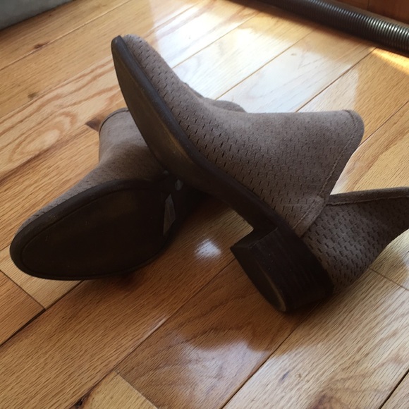 Booties - Picture 4 of 6